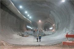 فاز نخست تونل انتقال آب به دریاچه ارومیه به دست رئیسی افتتاح شد
