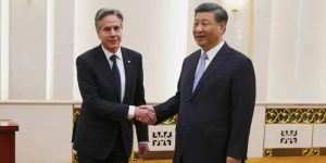 تعظیم وزیر خزانه‌داری آمریکا در برابر مقام چینی صدای جمهوریخواهان را درآورد