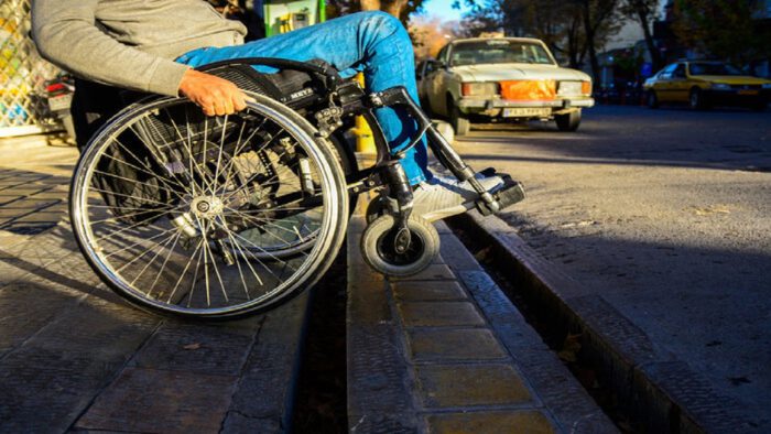 تهران؛ شهری با مشکلات فراوان برای معلولان
