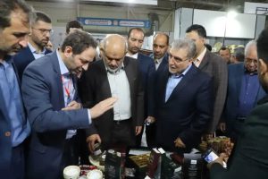 وزیر کشور: شتاب در تشکیل زنجیره ارزش تولید در خوزستان با مشارکت بخش خصوصی محقق می‌شود